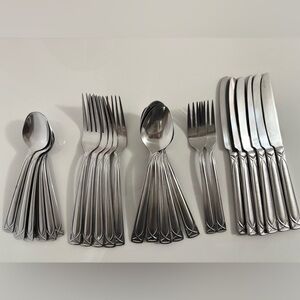 CAMBRIDGE Criss Cross Stainless Steel  Flatware 28 Set